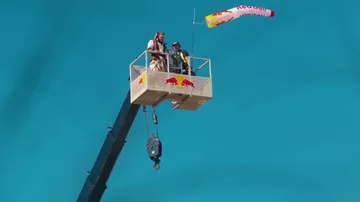 Атлеты повторили знаменитый прыжок из видеоигр