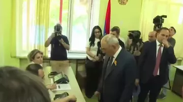 Пашинян проголосовал на парламентских выборах
