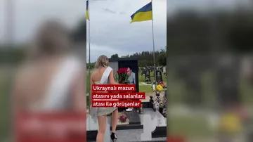 Ukraynalı məzun qızlar ataları ilə