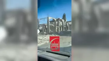 Израиль продолжает наносить масштабные авиаудары по Ливану - 5