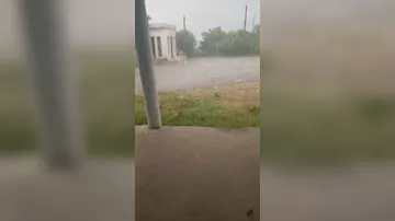 Qazaxa ovuc boyda dolu yağdı