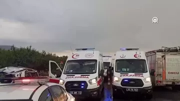 В Турции перевернулся туристический автобус, есть погибшие и пострадавшие