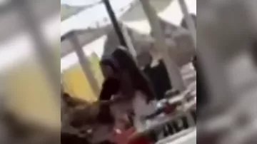 Məşhur restoranda bloqerlər saçyolduya çıxdı