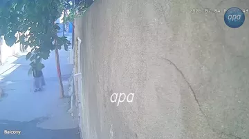 Yasamalda evdə baş verən partlayışın anbaan görüntüləri