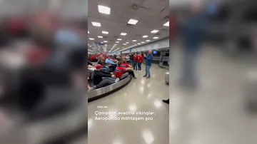Çamadan əvəzinə vikinqlər: Aeroportda möhtəşəm şou