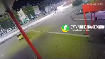 В России автомобиль с людьми взорвался через секунду после ДТП