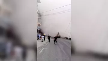 В Китае 8 человек погибли при оползне, десятки числятся пропавшими
