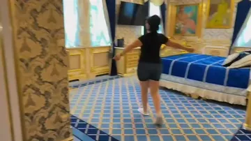Afət Fərmanqızı ilk dəfə saraylara bənzər VİLLAsını paylaşdı