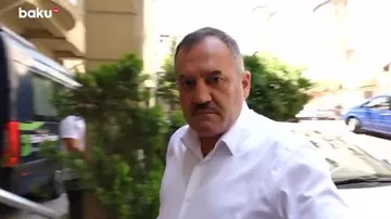Klinika rəhbəri jurnalistlərə hücum etdi