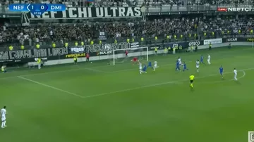 "Нефтчи" 2-0 "Динамо"