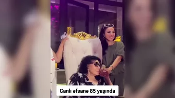 Flora Kərimova kövrəldi