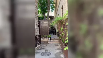 Скрытый дворик в самом центре Баку