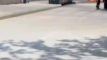 В Баку сгорел грузовик