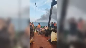 Türk gəmisi vuruldu 2