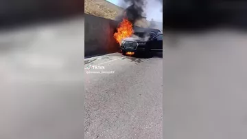 На дороге Шамахы-Исмаиллы внезапно загорелся автомобиль Audi