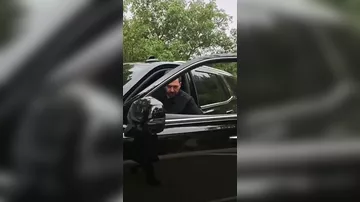 Əməkdar artist qaydaları kobudcasına pozdu