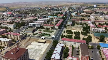 Prezident İlham Əliyev və Birinci xanım Mehriban Əliyeva “Naxçıvan” Mehmanxana Kompleksinin təməlqoyma mərasimində iştirak ediblər