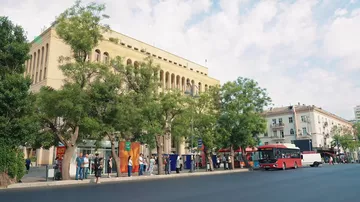 Меняется схема движения метро: запущены экспресс-автобусы