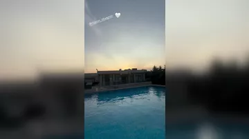 Zülfiyyə Xanbabayeva bağından görüntülər