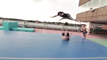 Damien Walters vs. The AirTrick Mat