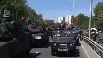 В Польше проходит крупнейший военный парад в истории страны