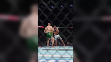 Ислам Махачев победил Иэна Гэрри и защитил пояс чемпиона UFC в полусреднем весе-2