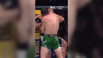 Махачев победил Гэрри и сохранил чемпионский пояс UFC