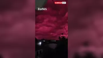 Zəlzələdən bir həftə sonra səma qırmızıya boyandı