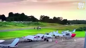 ABŞ-də təyyarə helikopterlə toqquşdu, pilot öldü