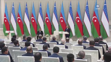 Daşkənddə Azərbaycan və Özbəkistan prezidentlərinin təltifolunma mərasimi keçirilib