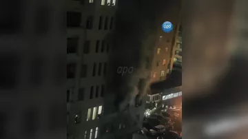 Пожар вспыхнул в жилом здании в Баку (23.08.2026)