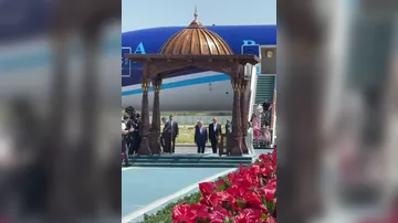Azərbaycan Respublikasının Prezidenti İlham Əliyev və birinci xanım Mehriban Əliyeva Özbəkistanın paytaxtı Daşkənd şəhərindən Buxara şəhərinə gəliblər