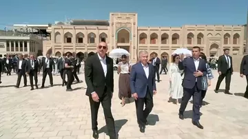 Azərbaycan ilə Özbəkistanın prezidentləri və birinci xanımları Buxara şəhərindəki “Poyi-Kalon” kompleksi ilə tanış olublar