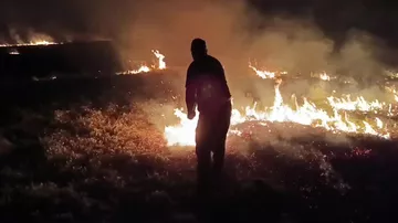 Ağdamda 30 hektar ərazidə yanğın başlayıb