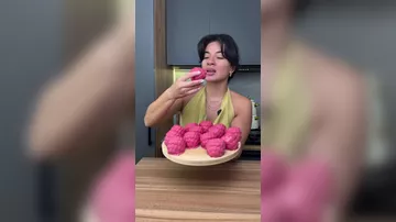 Красиво и вкусно: coookholic показала рецепт корпусных десертов