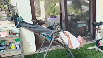 100 yaşlı aktyordan maraqlı video