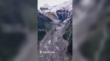 Масштаб обвала ледника в Непале показали на видео