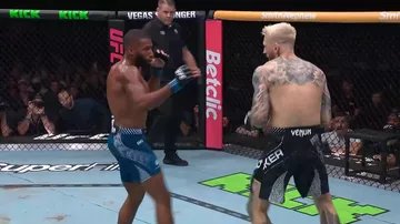 В Париже завершился турнир UFC