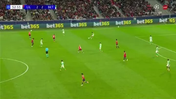 Лиль 2 - 3 Реал Бетис