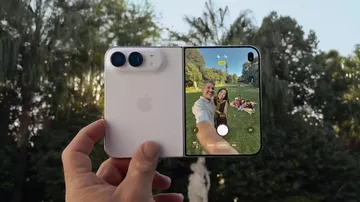 iPhone Duo будет показывать снимаемому человеку, как он выглядит в кадре.