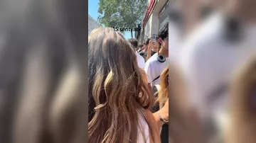 UNEC-in ikinci tədris korpusunun qarşısında aparılan təmir işləri tələbələrin hərəkətində çətinlik yaradıb