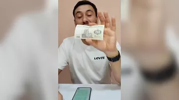 Bu köhnə 250 manatı xatırladız? Hərracda yüksək qiymətə satıldı