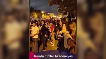 Bakıda axşam saatlarında avtobus böhranı: Dayanacaqda iynə atsan yerə düşməz