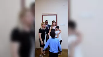 Alyona Əliyeva xüsusi təhsil müəssisəsində olub