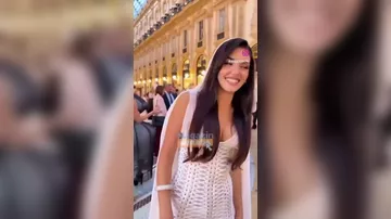 Hande Erçel "gəlinlik"də