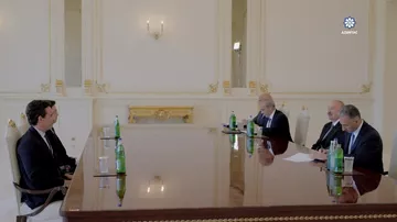 Prezident İlham Əliyev Çin və İtaliya şirkətlərinin rəhbər şəxslərini qəbul edib
