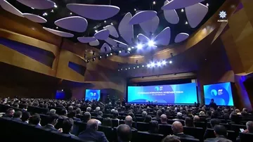 Prezident İlham Əliyev II Azərbaycan Beynəlxalq İnvestisiya Forumu çərçivəsində keçirilən tədbirdə iştirak edib