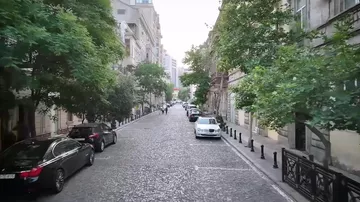 В центре Баку ограничения для автомобилей начнут действовать всю неделю