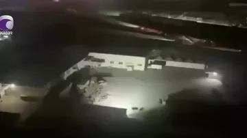 Getdiyi sürətlə körpüyə çırpıldı - Hadisə yerindən video