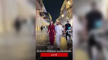 Robotla Bakının mərkəzində gəzdi